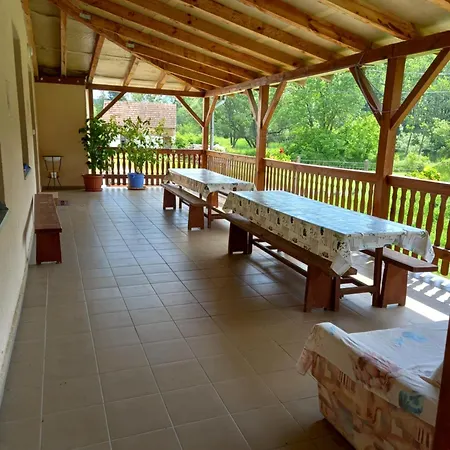 Guest house Mandala Vendeghaz Es Energiapark *